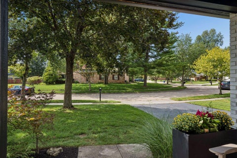 Tiny photo for 6880 Clydeway Court, Worthington, OH 43085 (MLS # 226032750)