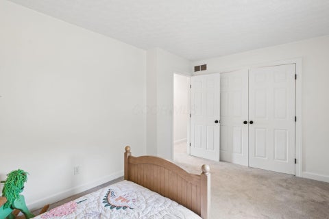 Tiny photo for 6880 Clydeway Court, Worthington, OH 43085 (MLS # 226032750)