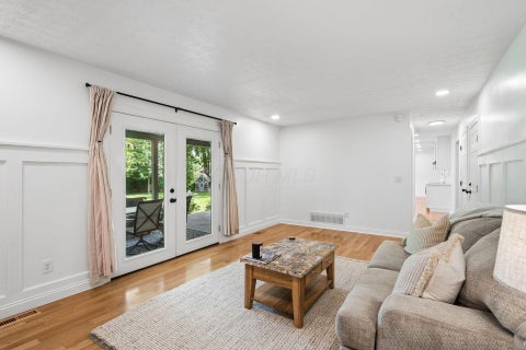 Tiny photo for 6880 Clydeway Court, Worthington, OH 43085 (MLS # 226032750)