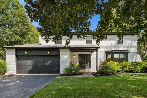 Tiny photo for 6880 Clydeway Court, Worthington, OH 43085 (MLS # 226032750)