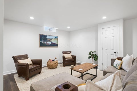Tiny photo for 6880 Clydeway Court, Worthington, OH 43085 (MLS # 226032750)