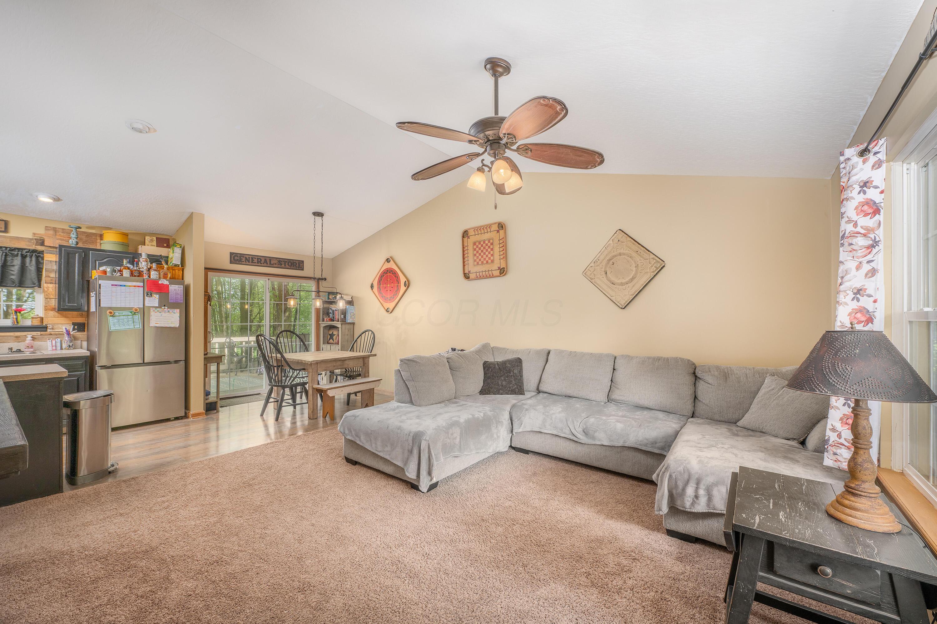 1601 Apple Valley Drive, Howard, Ohio image 8