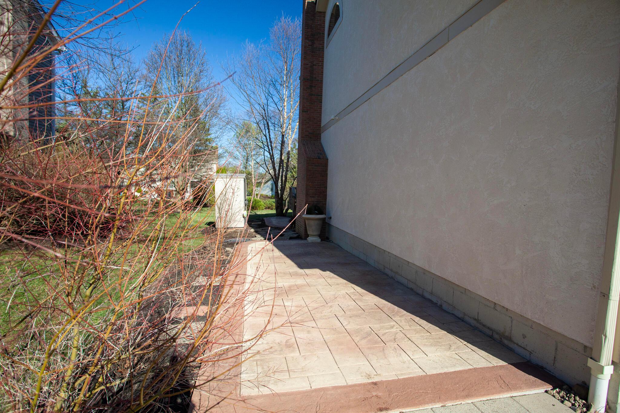 7426 Wyndle Court, Dublin, Ohio image 3