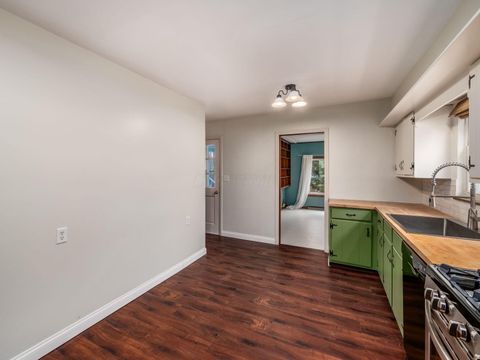 Tiny photo for 41 Elmwood Drive, Delaware, OH 43015 (MLS # 226000110)