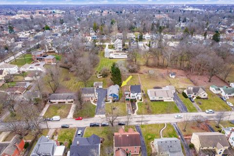 Tiny photo for 41 Elmwood Drive, Delaware, OH 43015 (MLS # 226000110)