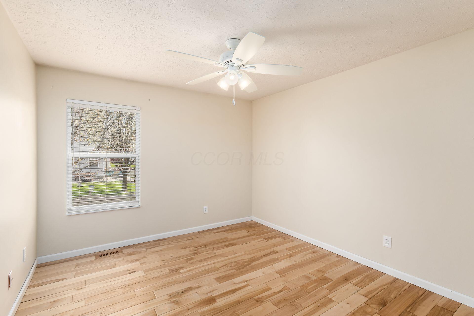 5974 Goldstone Drive, Grove City, Ohio image 21