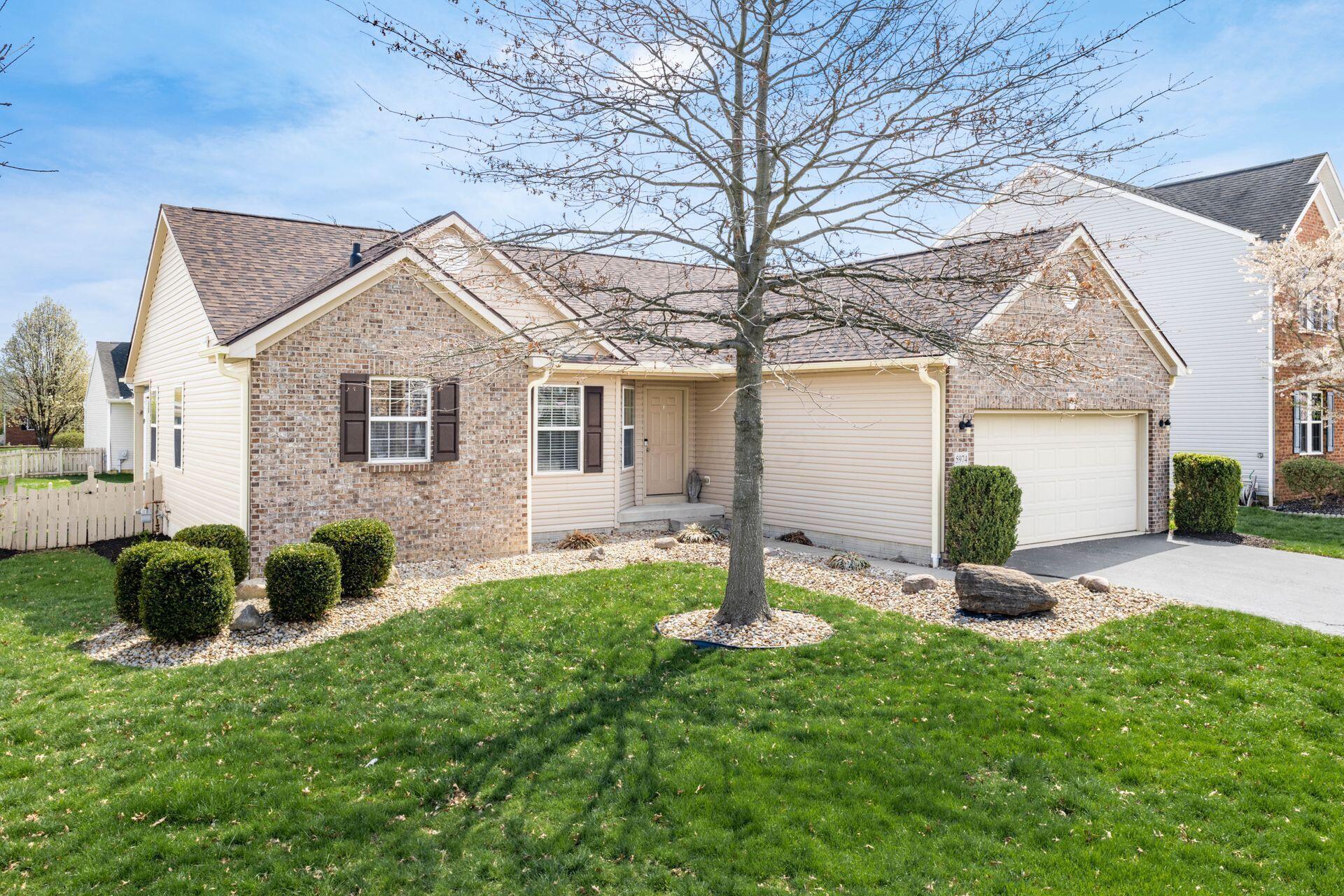 5974 Goldstone Drive, Grove City, Ohio image 2