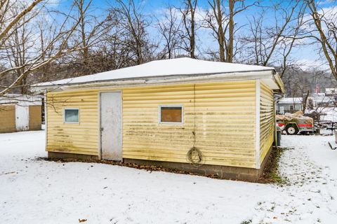 Tiny photo for 461 Stewart Street, Zanesville, OH 43701 (MLS # 226002337)