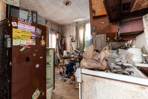 Tiny photo for 461 Stewart Street, Zanesville, OH 43701 (MLS # 226002337)