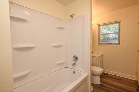 Tiny photo for 1073 Richmond Avenue, Marion, OH 43302 (MLS # 226030007)