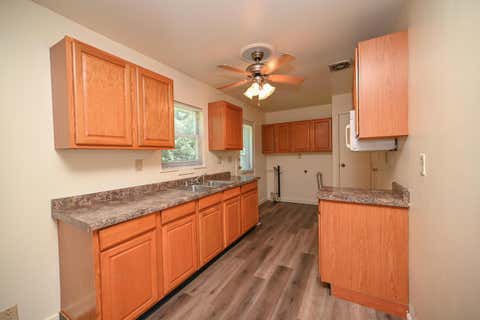 Tiny photo for 1073 Richmond Avenue, Marion, OH 43302 (MLS # 226030007)