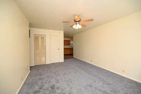 Tiny photo for 1073 Richmond Avenue, Marion, OH 43302 (MLS # 226030007)