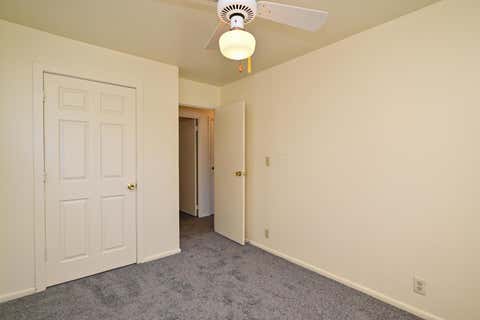 Tiny photo for 1073 Richmond Avenue, Marion, OH 43302 (MLS # 226030007)