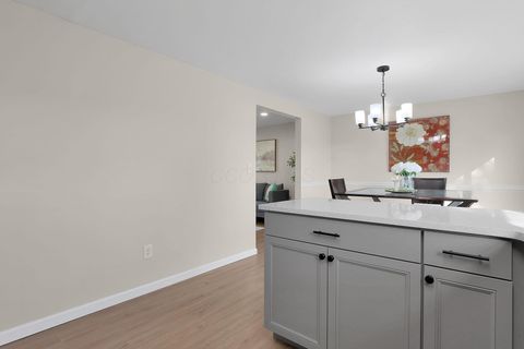 Tiny photo for 3551 Manila Drive, Westerville, OH 43081 (MLS # 225036993)