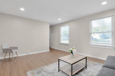 Tiny photo for 3551 Manila Drive, Westerville, OH 43081 (MLS # 225036993)