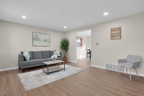 Tiny photo for 3551 Manila Drive, Westerville, OH 43081 (MLS # 225036993)