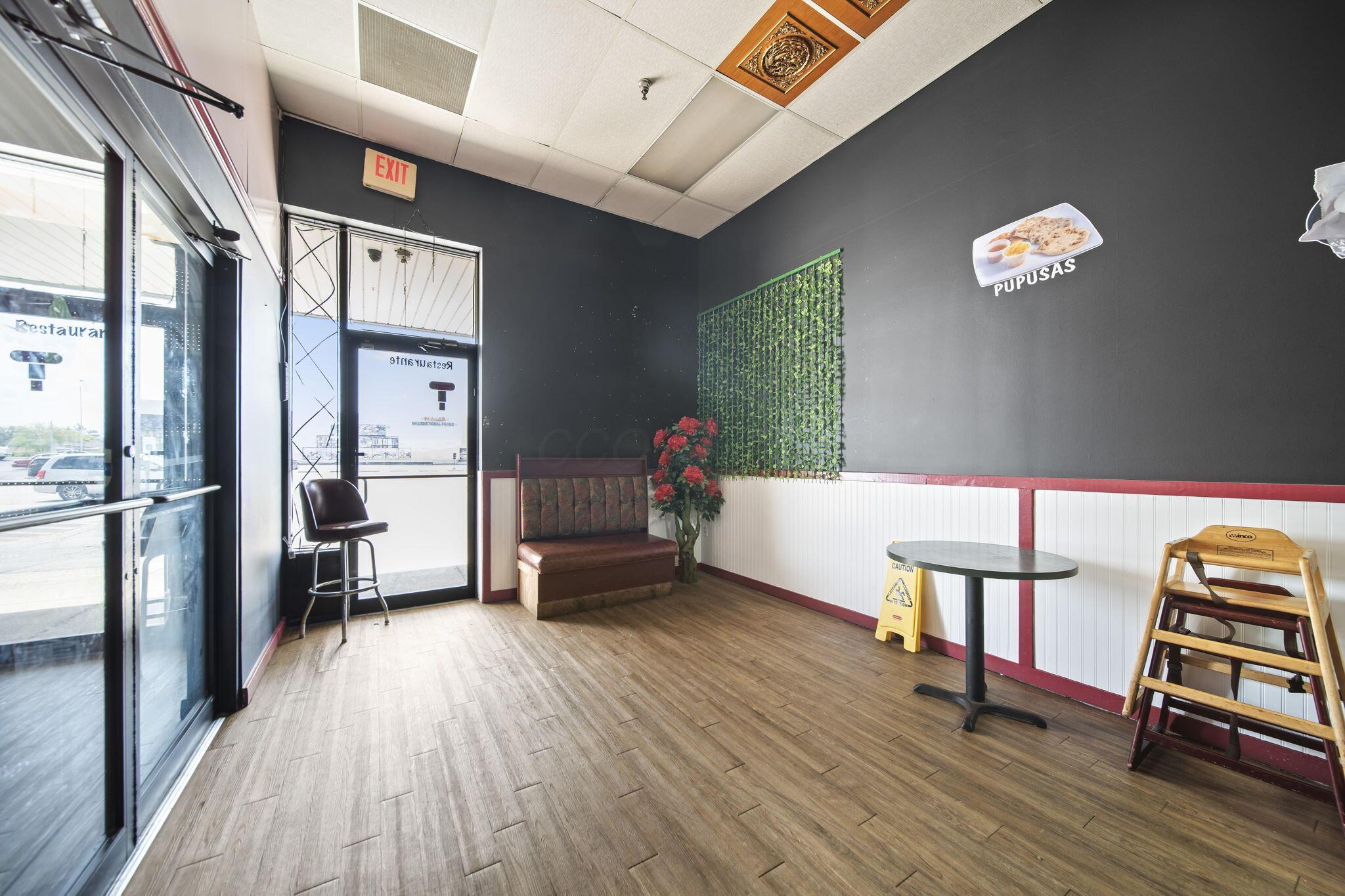 5644 Columbus Square