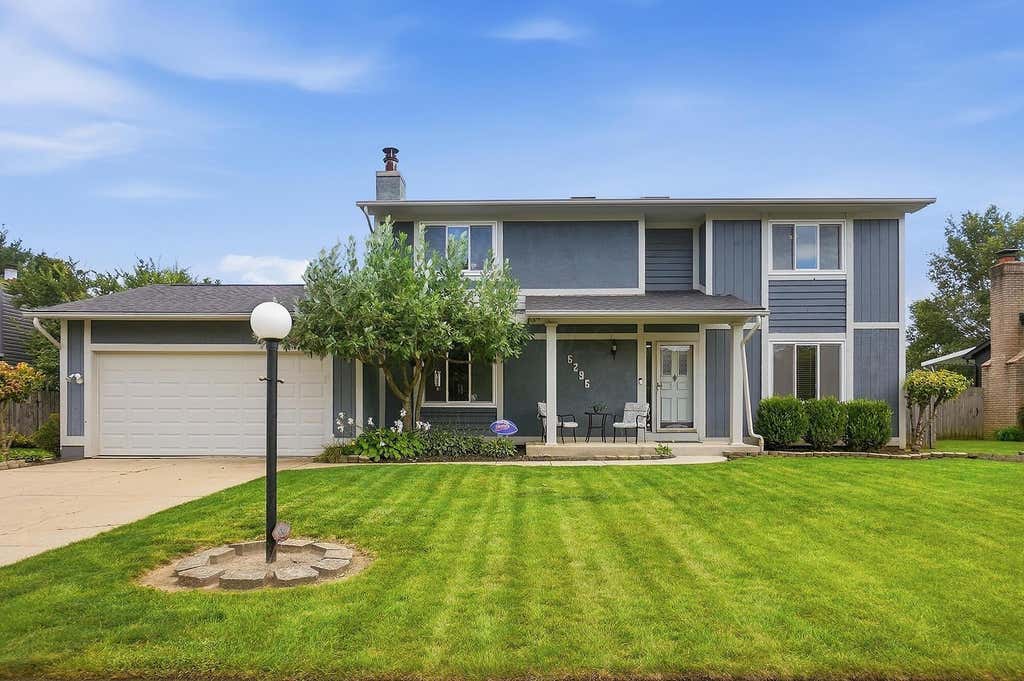 Photo of 6296 Seneca Way, Grove City, OH 43123 (MLS # 226032257)