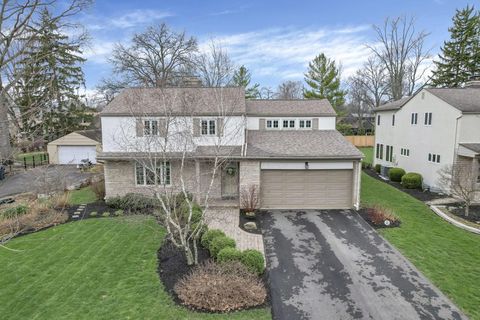 Photo of 2577 Westmont Boulevard, Columbus, OH 43221 (MLS # 226009193)