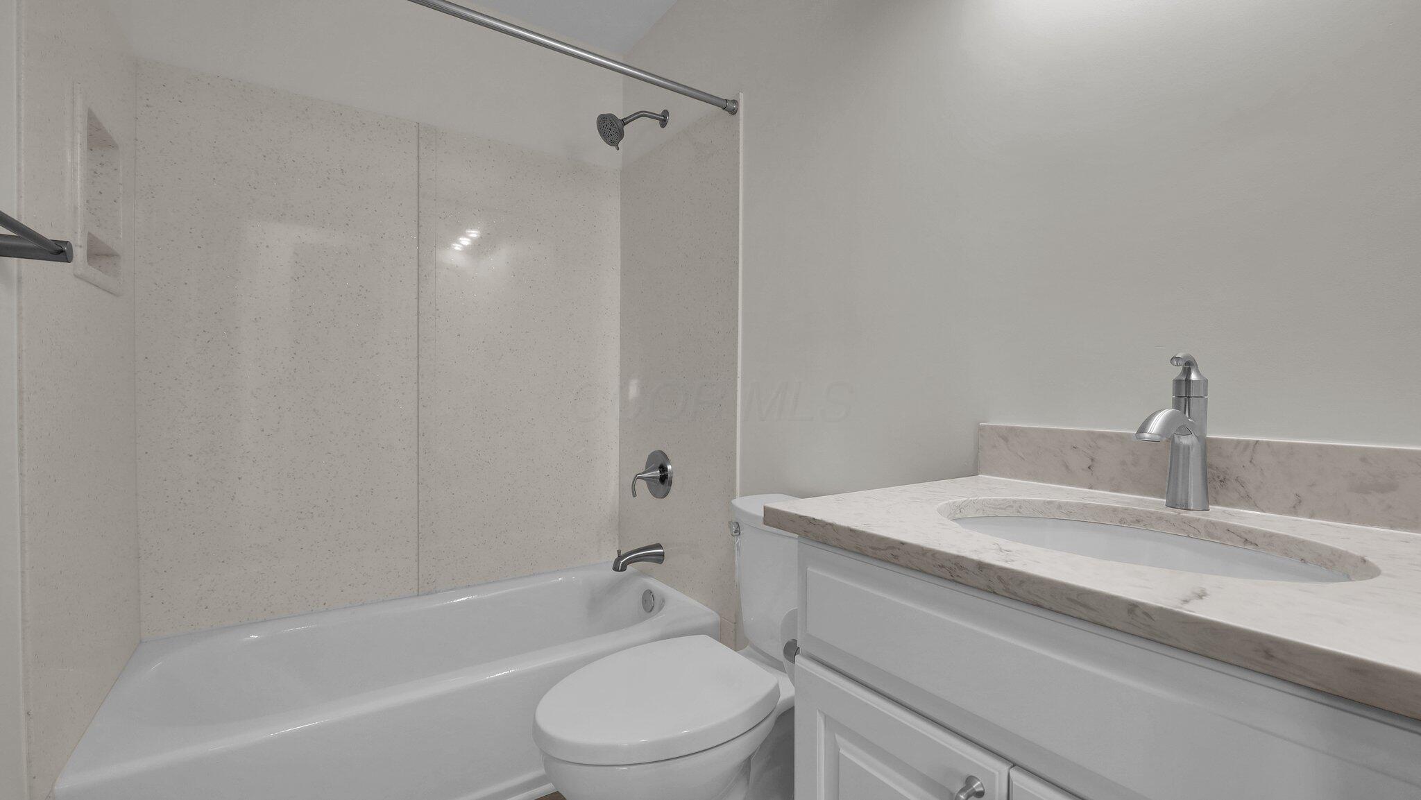 2621 Vililly Circle, Grove City, Ohio image 21