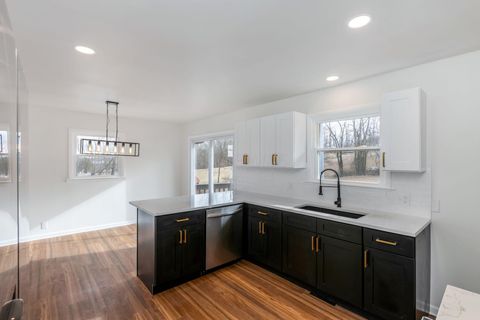 Tiny photo for 4338 Briarcliff Road, Nashport, OH 43830 (MLS # 226002522)