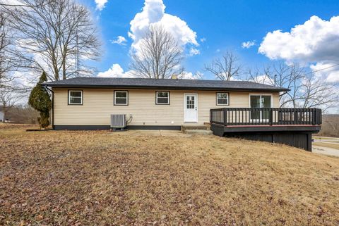 Tiny photo for 4338 Briarcliff Road, Nashport, OH 43830 (MLS # 226002522)
