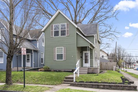 Photo of 363 E Morrill Avenue, Columbus, OH 43207 (MLS # 226009199)