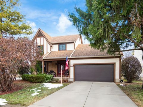 Photo of 1760 Fallhaven Drive, Columbus, OH 43235 (MLS # 226004676)