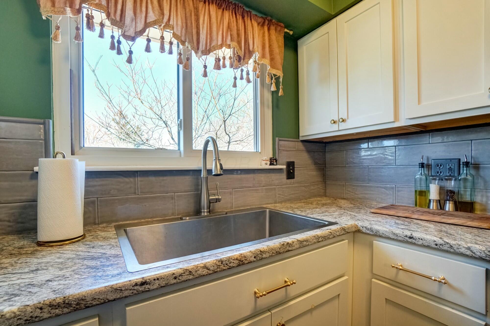 258 Ferndale Court, West Jefferson, Ohio image 15