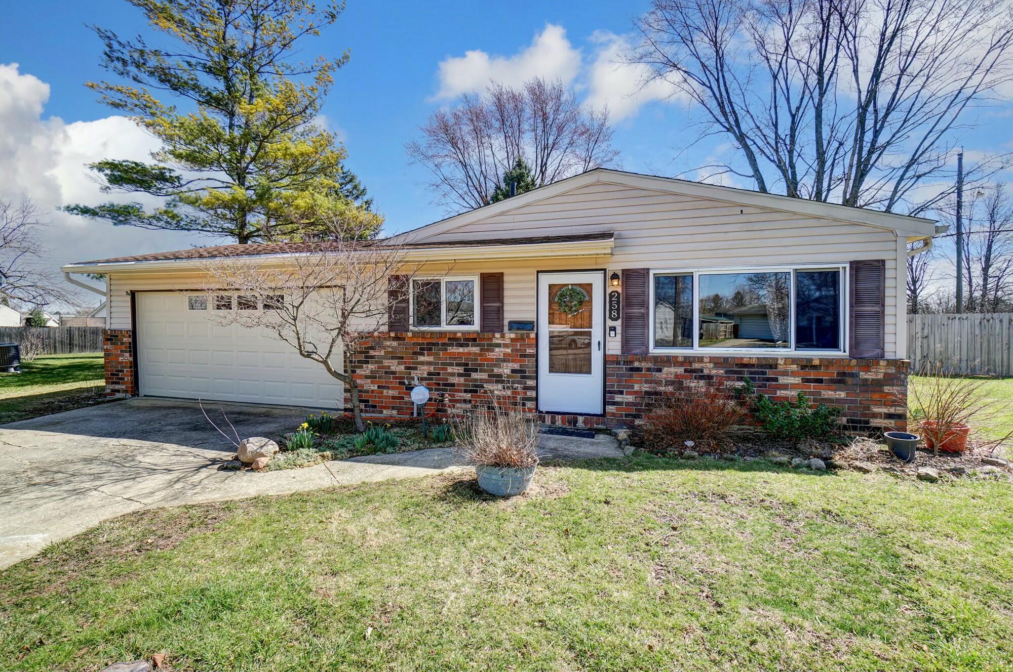 258 Ferndale Court, West Jefferson, Ohio image 1