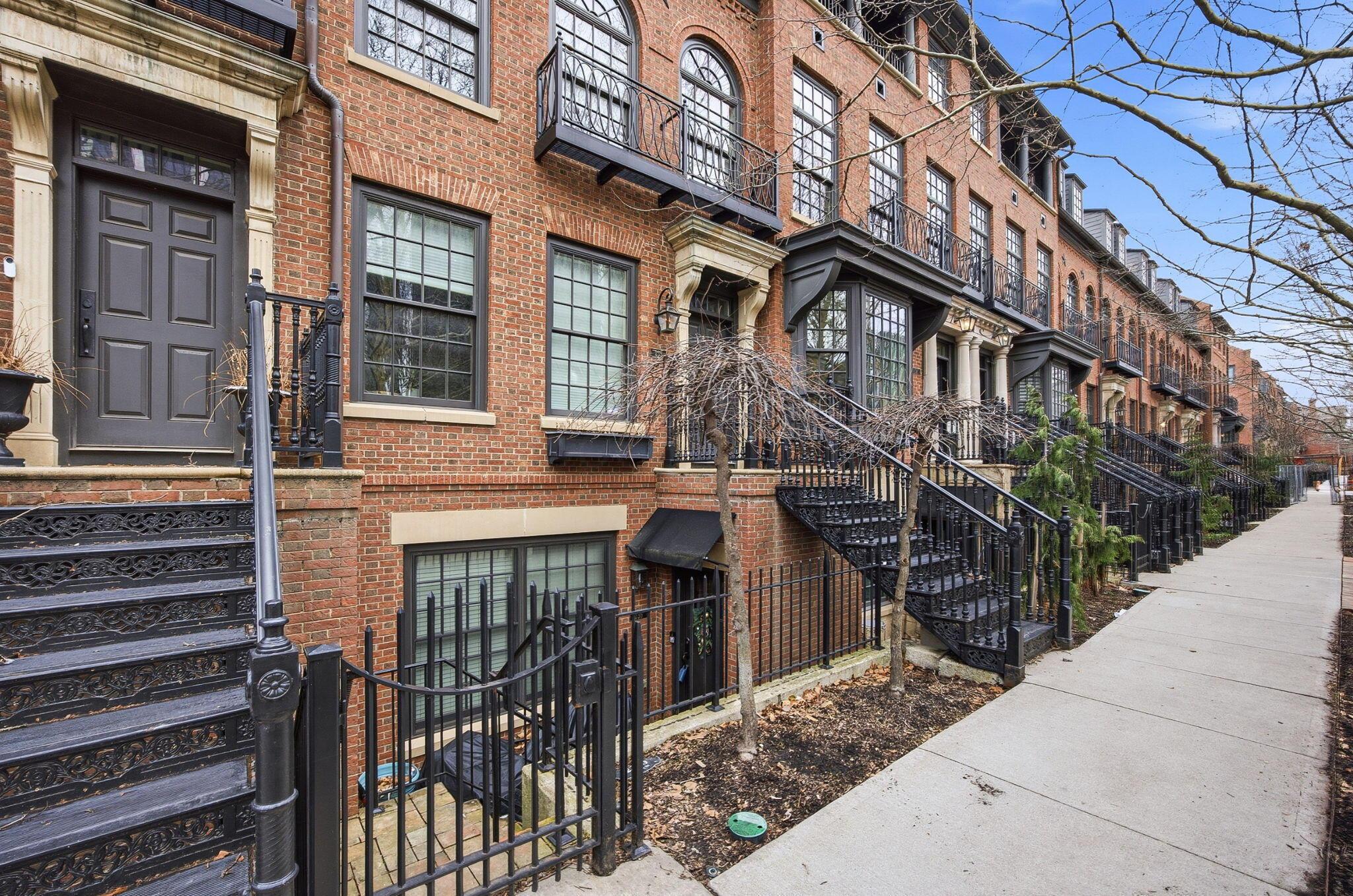 236 E Gay Street G24