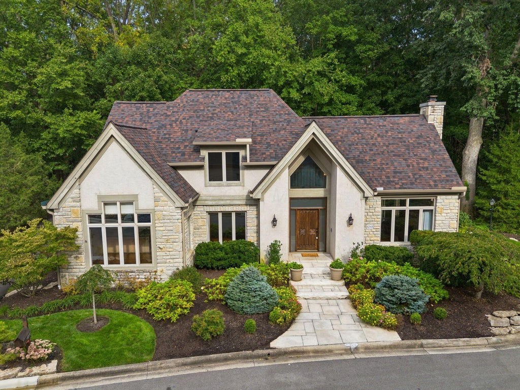 Photo of 4248 Westleton Court, Columbus, OH 43221 (MLS # 226035973)