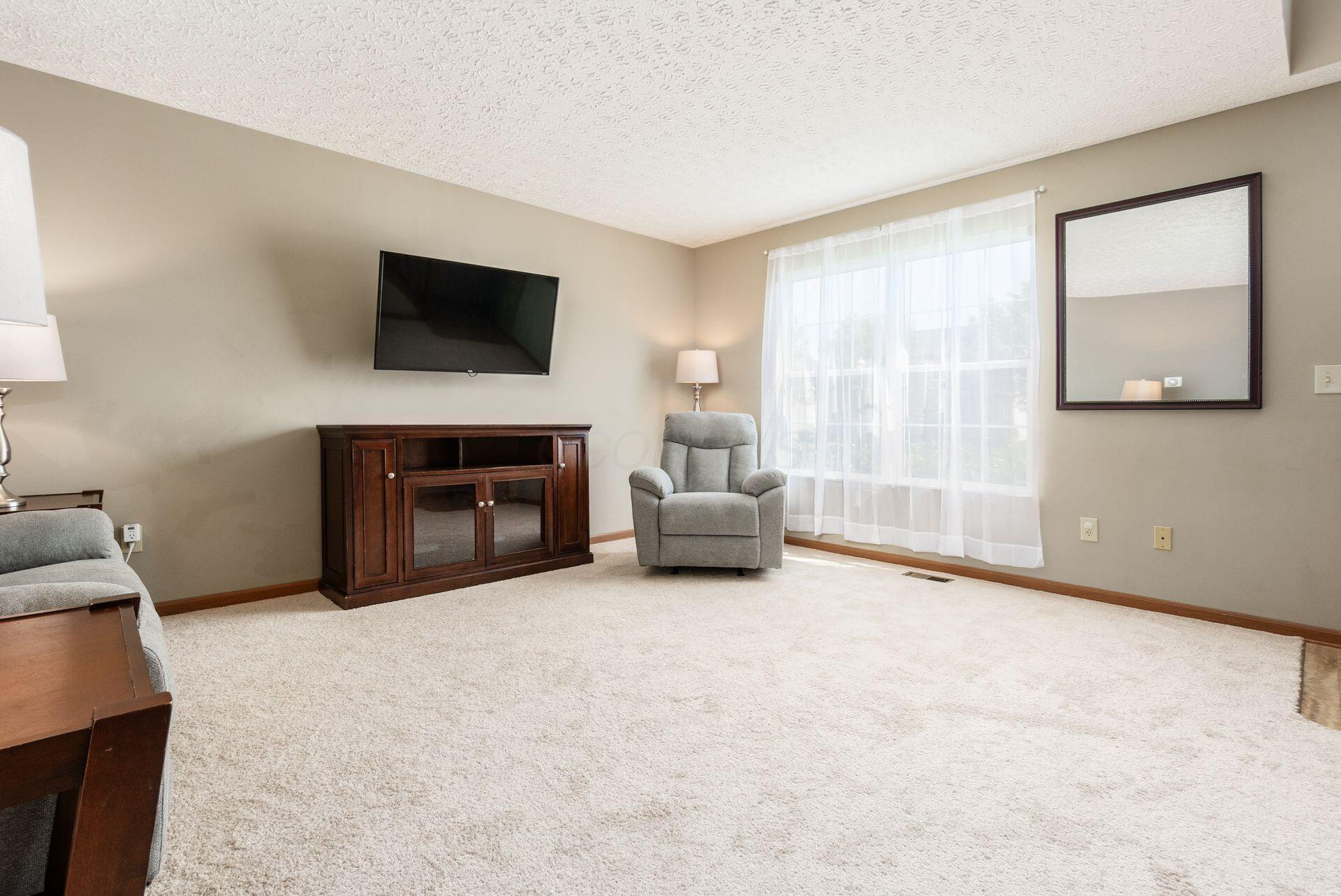 179 Harvard Loop, Delaware, Ohio image 9