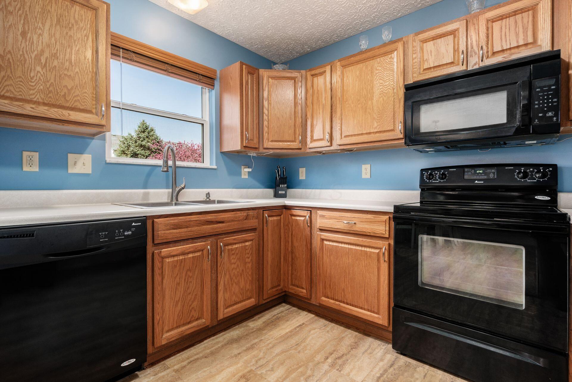 179 Harvard Loop, Delaware, Ohio image 11
