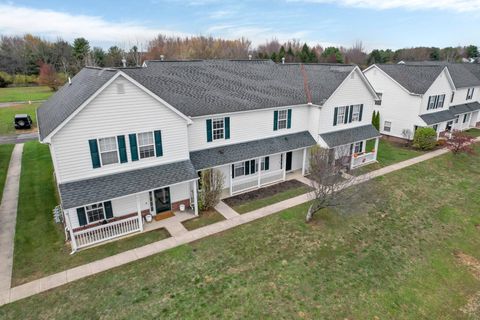 Photo of 707 Pondview Drive 36 #36, Grove City, OH 43123 (MLS # 226027378)