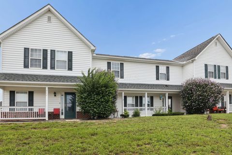 Photo of 707 Pondview Drive 36 #36, Grove City, OH 43123 (MLS # 226027378)