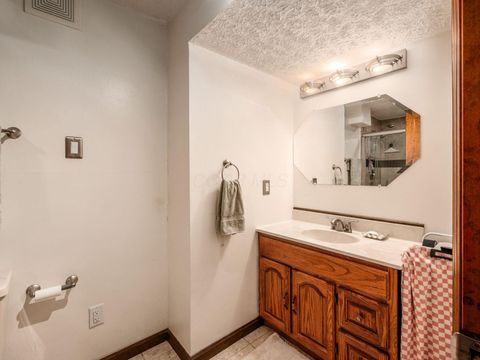 Tiny photo for 5376 Davidson Road, Hilliard, OH 43026 (MLS # 225041005)