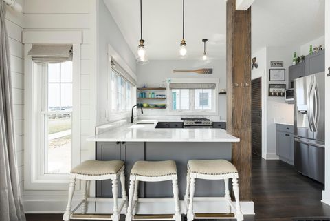 Tiny photo for 3371 Shepard Avenue NE, Millersport, OH 43046 (MLS # 225043293)