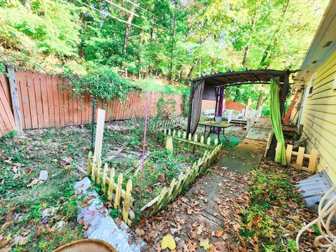Tiny photo for 1318 Graf Street, Lancaster, OH 43130 (MLS # 225039575)
