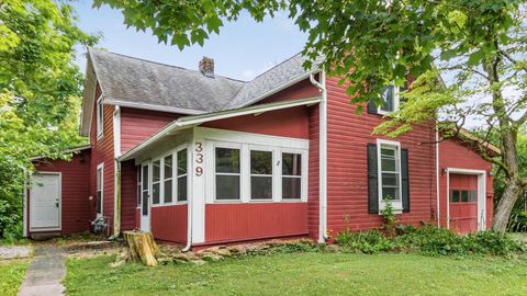 Photo of 339 W Maple Street, Granville, OH 43023 (MLS # 225024256)