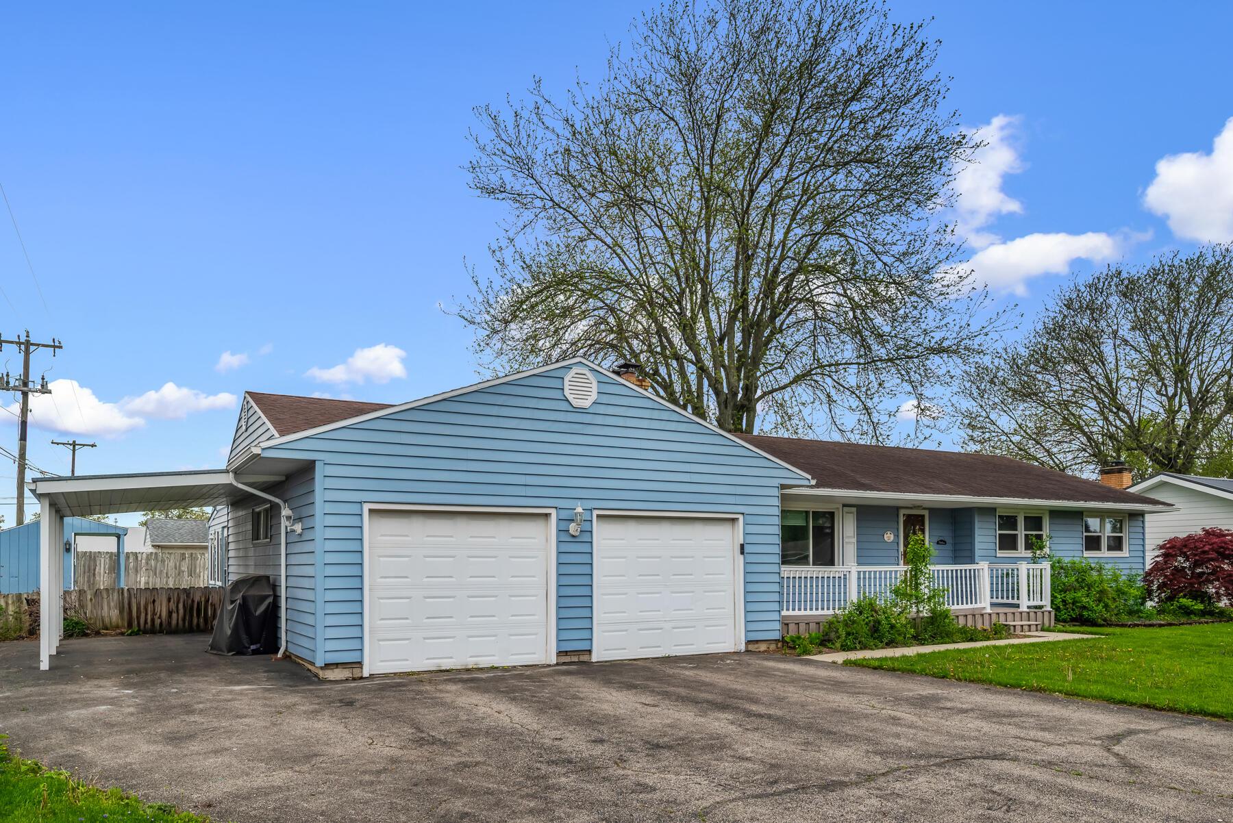 2421 Freda Drive, Bucyrus, Ohio image 6