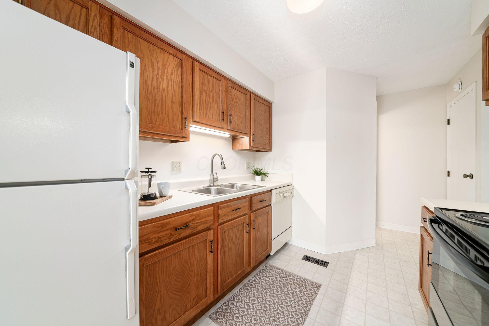 5256 Captains Court, Columbus, Ohio image 18