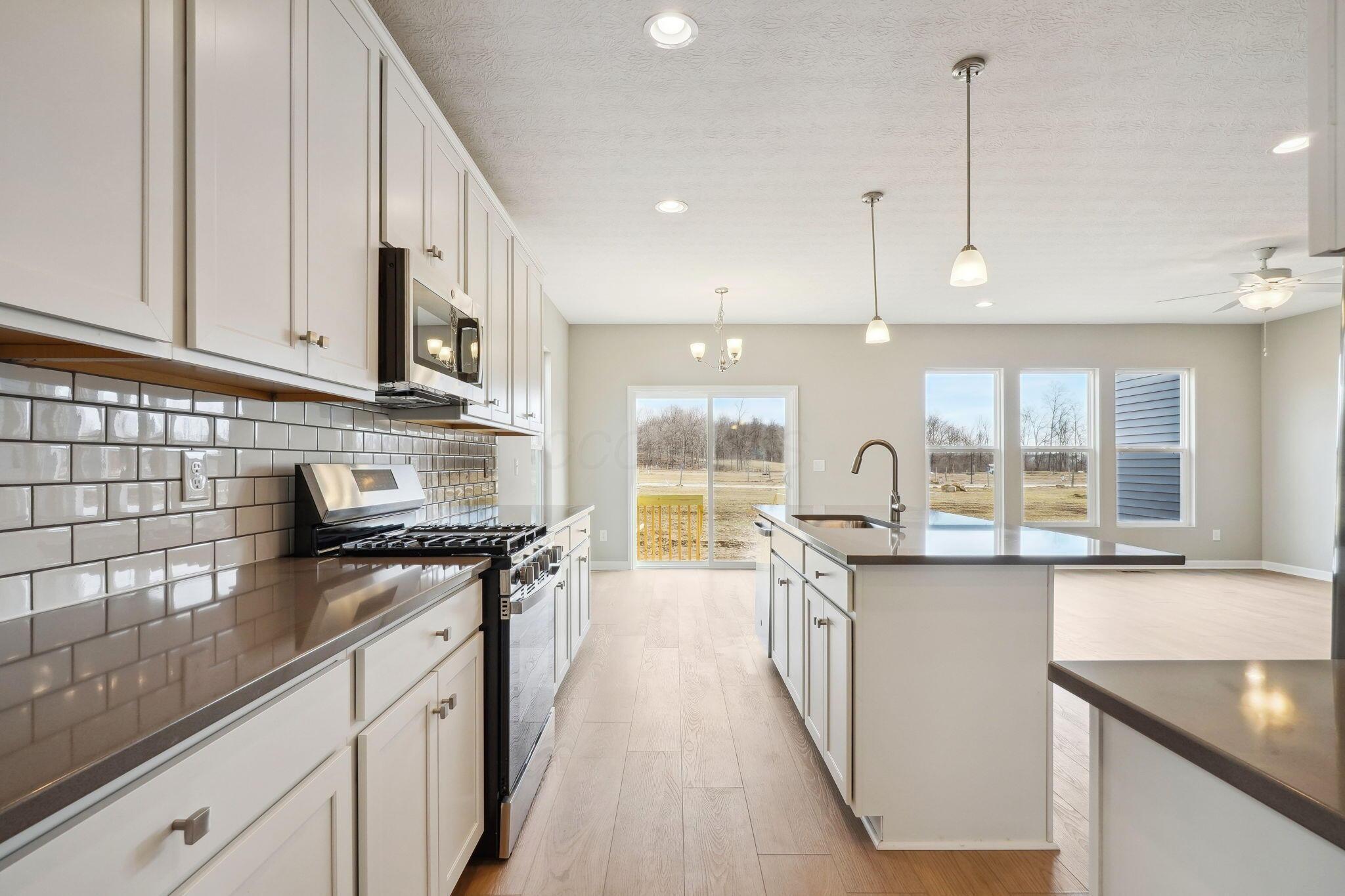 217 Isleta Drive, Pataskala, Ohio image 22