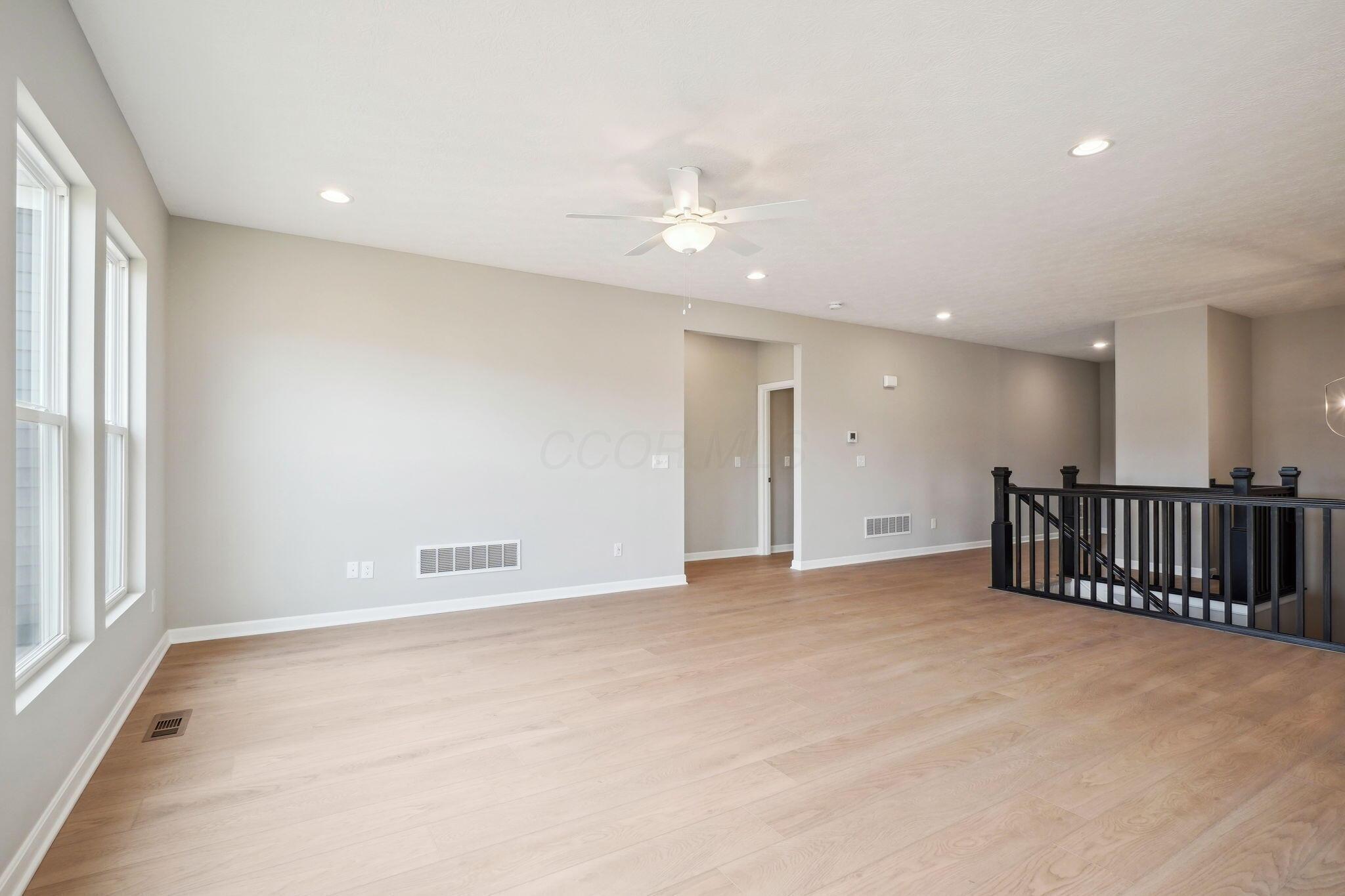 217 Isleta Drive, Pataskala, Ohio image 18