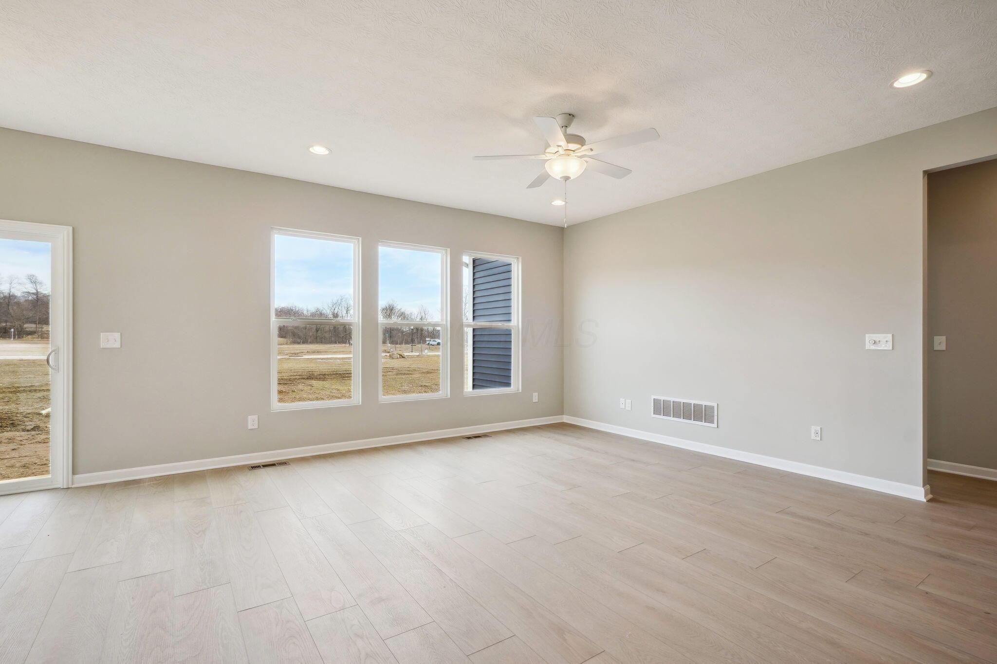 217 Isleta Drive, Pataskala, Ohio image 15