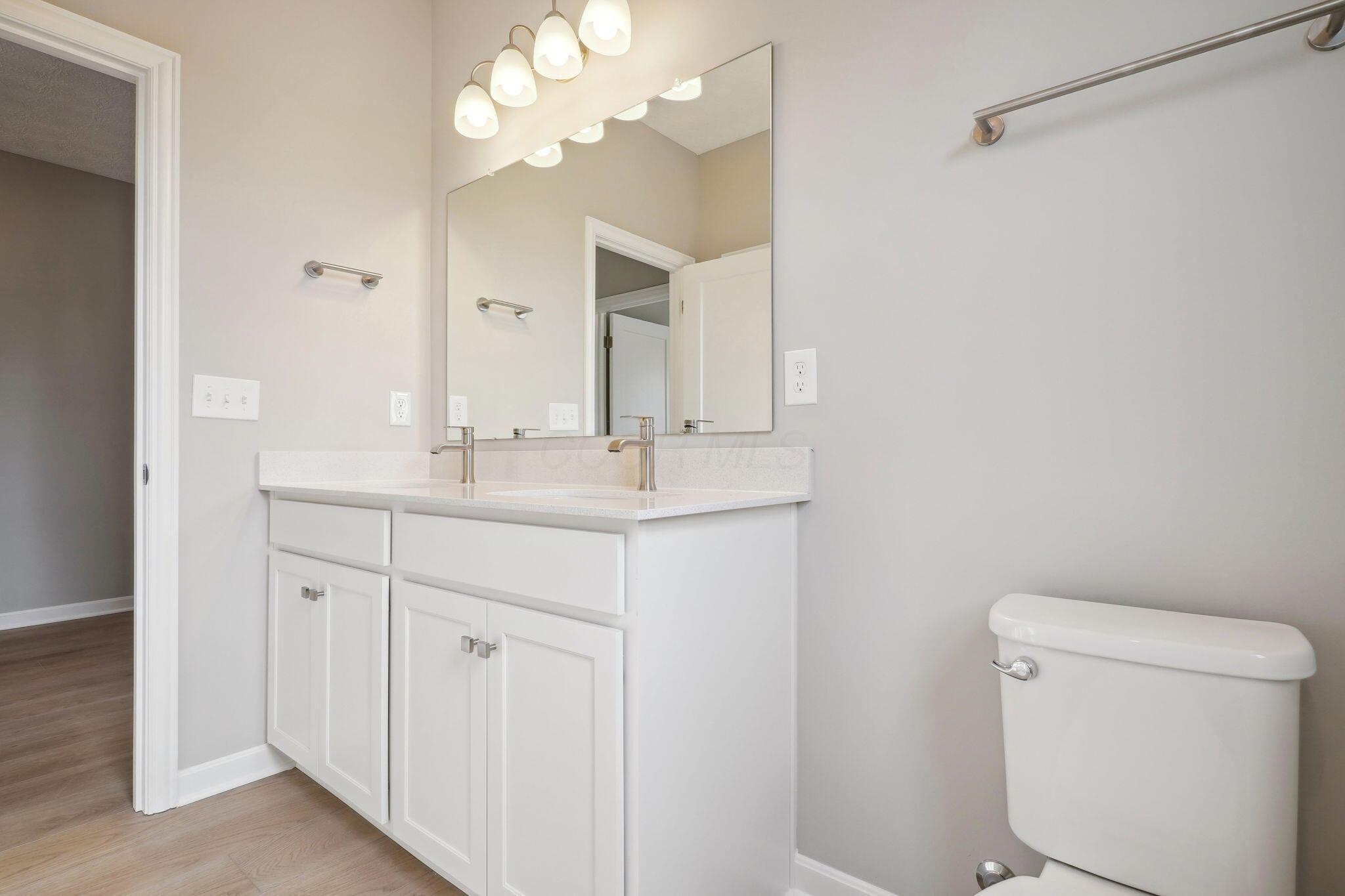 217 Isleta Drive, Pataskala, Ohio image 12