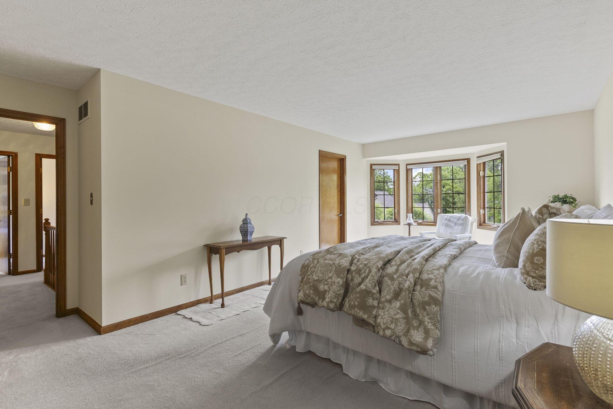 8538 Chateau Drive, Pickerington, Ohio image 32