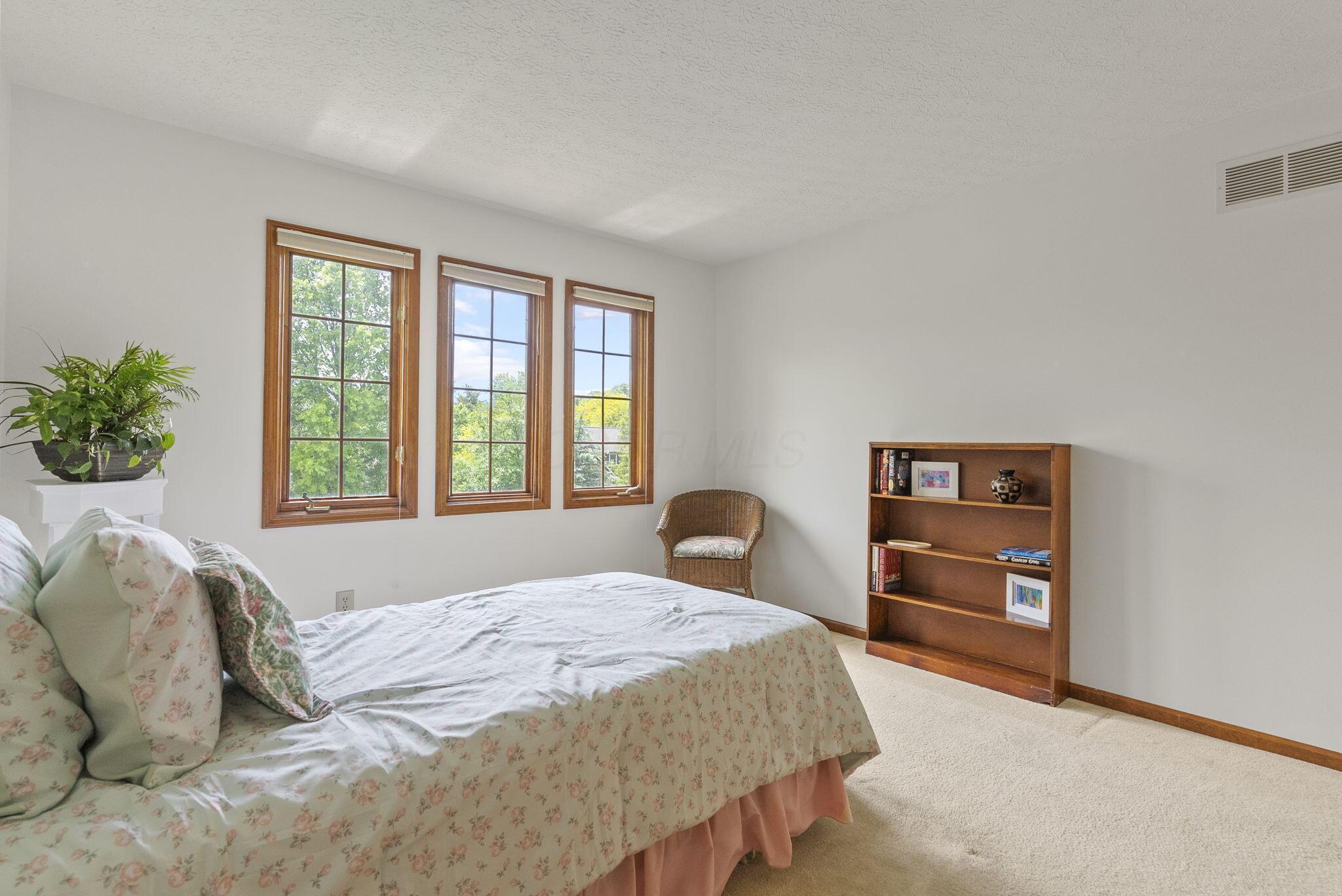 8538 Chateau Drive, Pickerington, Ohio image 39