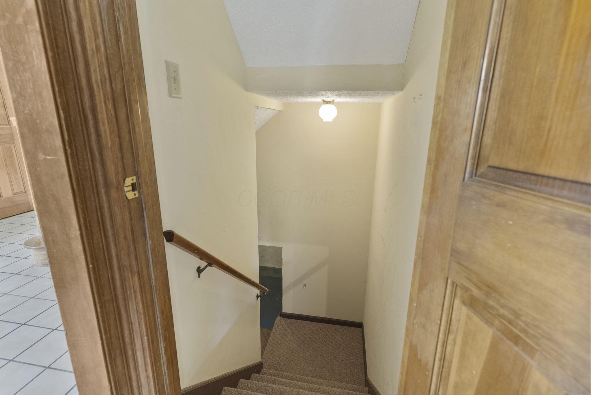 8538 Chateau Drive, Pickerington, Ohio image 50