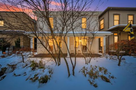 Photo of 161 E 4th Avenue, Columbus, OH 43201 (MLS # 226003325)